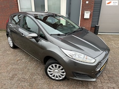 Ford Fiesta - 1.0 Style / Airco / Navi / 5DRS / NAP / MF Stuur