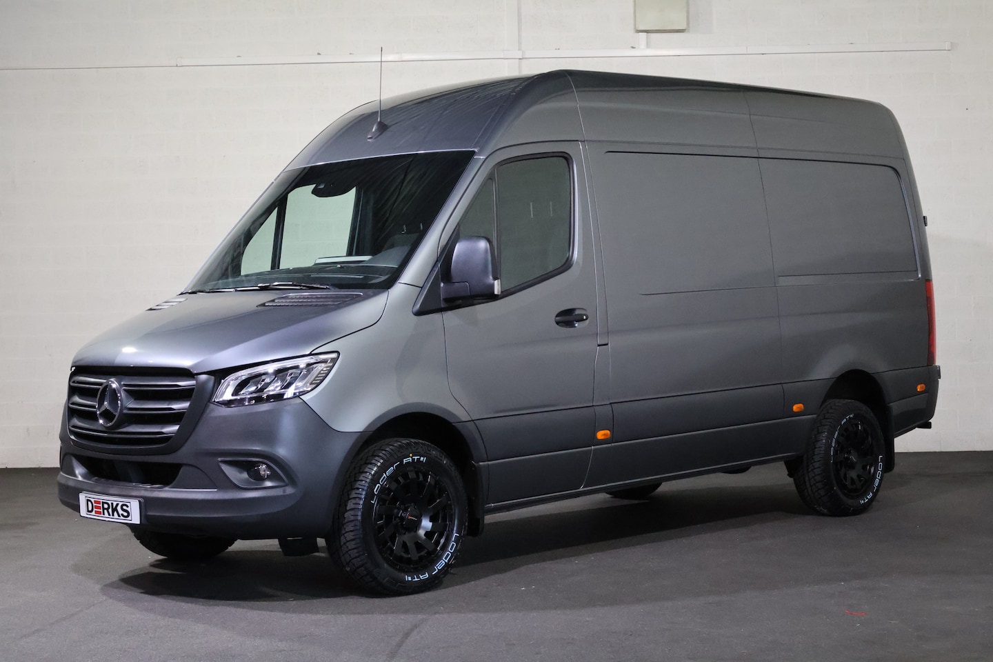 Mercedes-Benz Sprinter - 317 CDI L2 H2 Automaat Navigatie Led - AutoWereld.nl