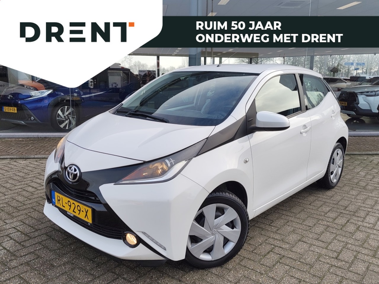 Toyota Aygo - 1.0 VVT-i x-play | Airco | Toerenteller | Achteruitrijcamera - AutoWereld.nl