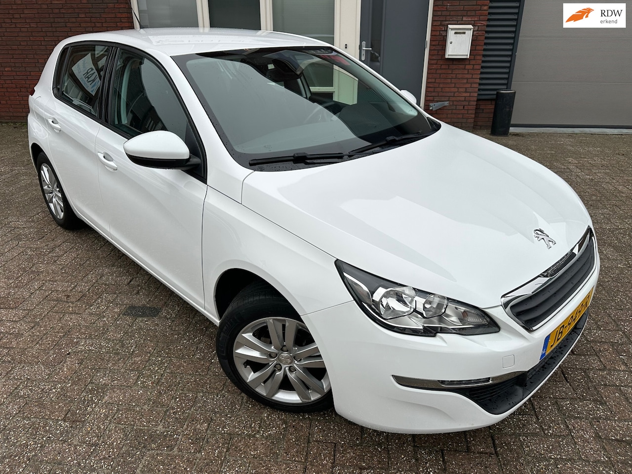 Peugeot 308 - 1.2 PureTech Active / PDC / Clima / NAP / Cruise / 5DRS - AutoWereld.nl