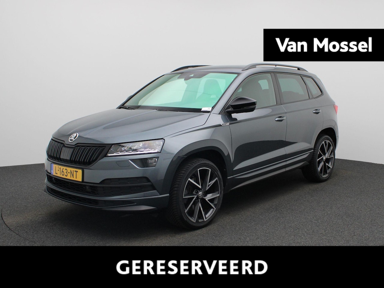Skoda Karoq - 1.5 TSI ACT Sportline Business | Automaat | Apple Carplay / Android Auto | Navigatie | Ach - AutoWereld.nl