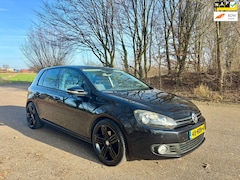 Volkswagen Golf - 1.4 TSI Highline | 5D | Clima | Navi | 17''