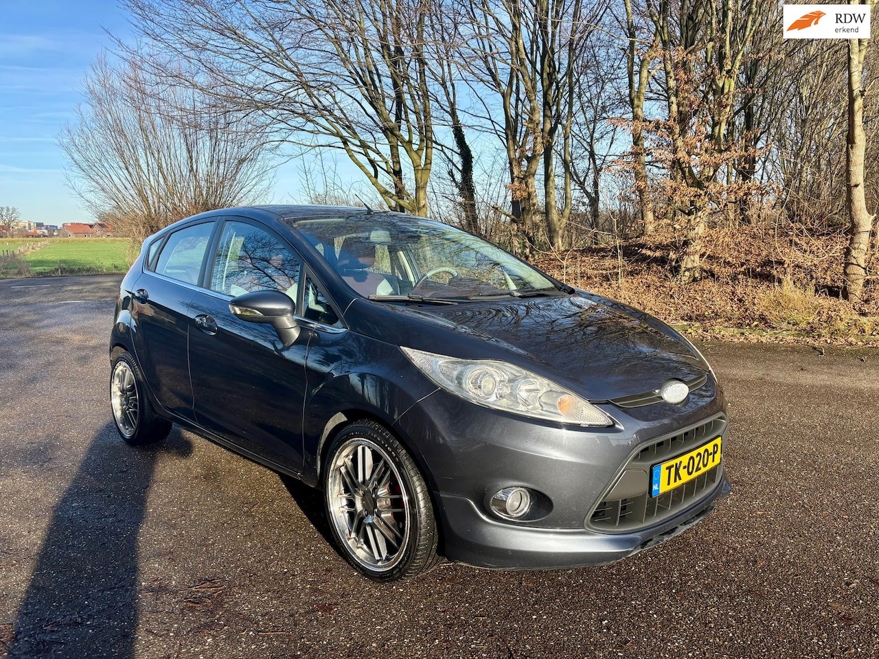Ford Fiesta - 1.6 Ghia | 120PK | Leer | Clima | APK 08-2026 - AutoWereld.nl