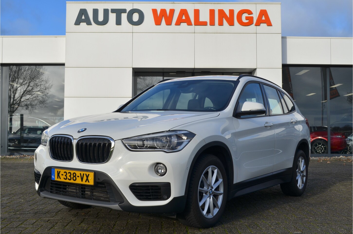 BMW X1 - sDrive18i Sportstoelen Led Verlichting Stoelverw. Carplay! - AutoWereld.nl
