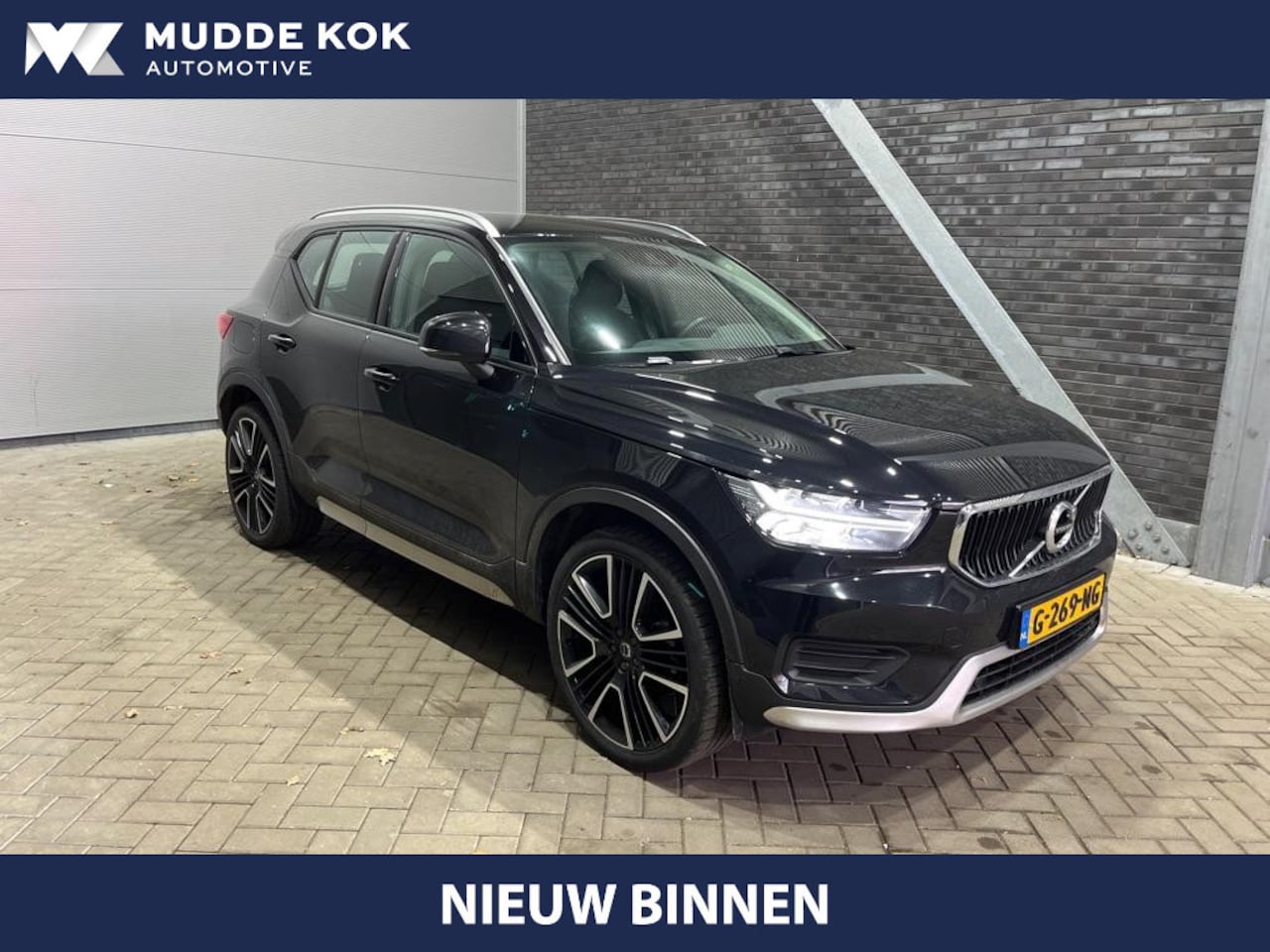 Volvo XC40 - T3 Momentum | Trekhaak | Camera | Keyless | Stoel+Voorruitverwarming | 21 Inch - AutoWereld.nl