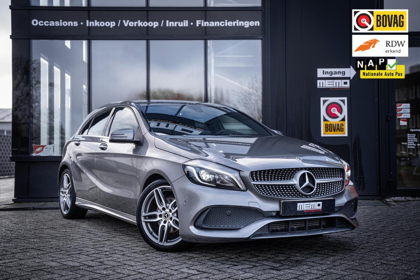 Mercedes-Benz A-klasse - 180 Business Solution AMG*AUTOM*CAMERA*NAP - AutoWereld.nl