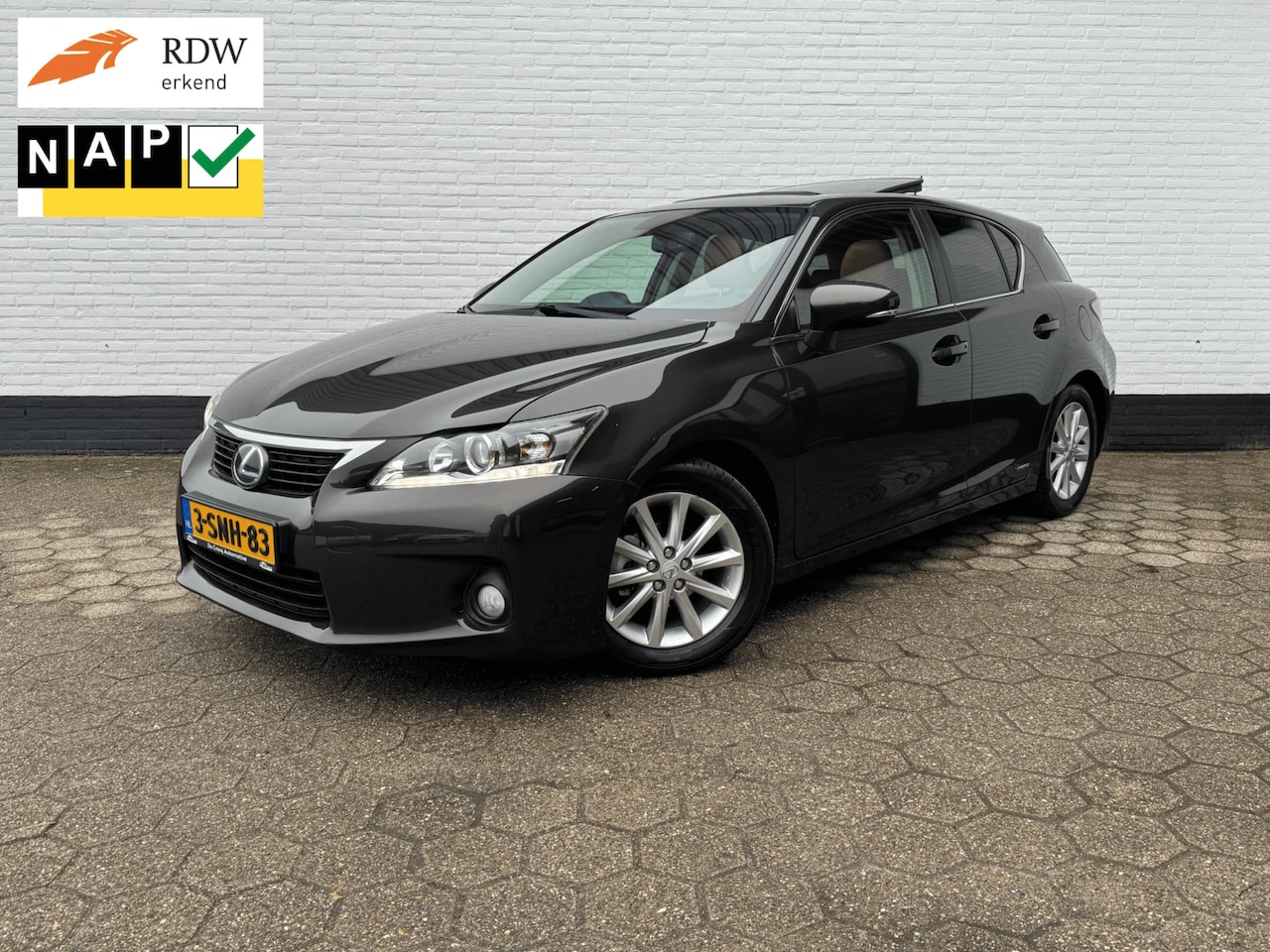 Lexus CT 200h - Business LEDER l SCHUIFDAK l CAMERA l TOPSTAAT! - AutoWereld.nl