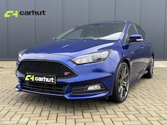 Ford Focus - 2.0 ST. Nieuwstaat. 70.000 KM Carplay
