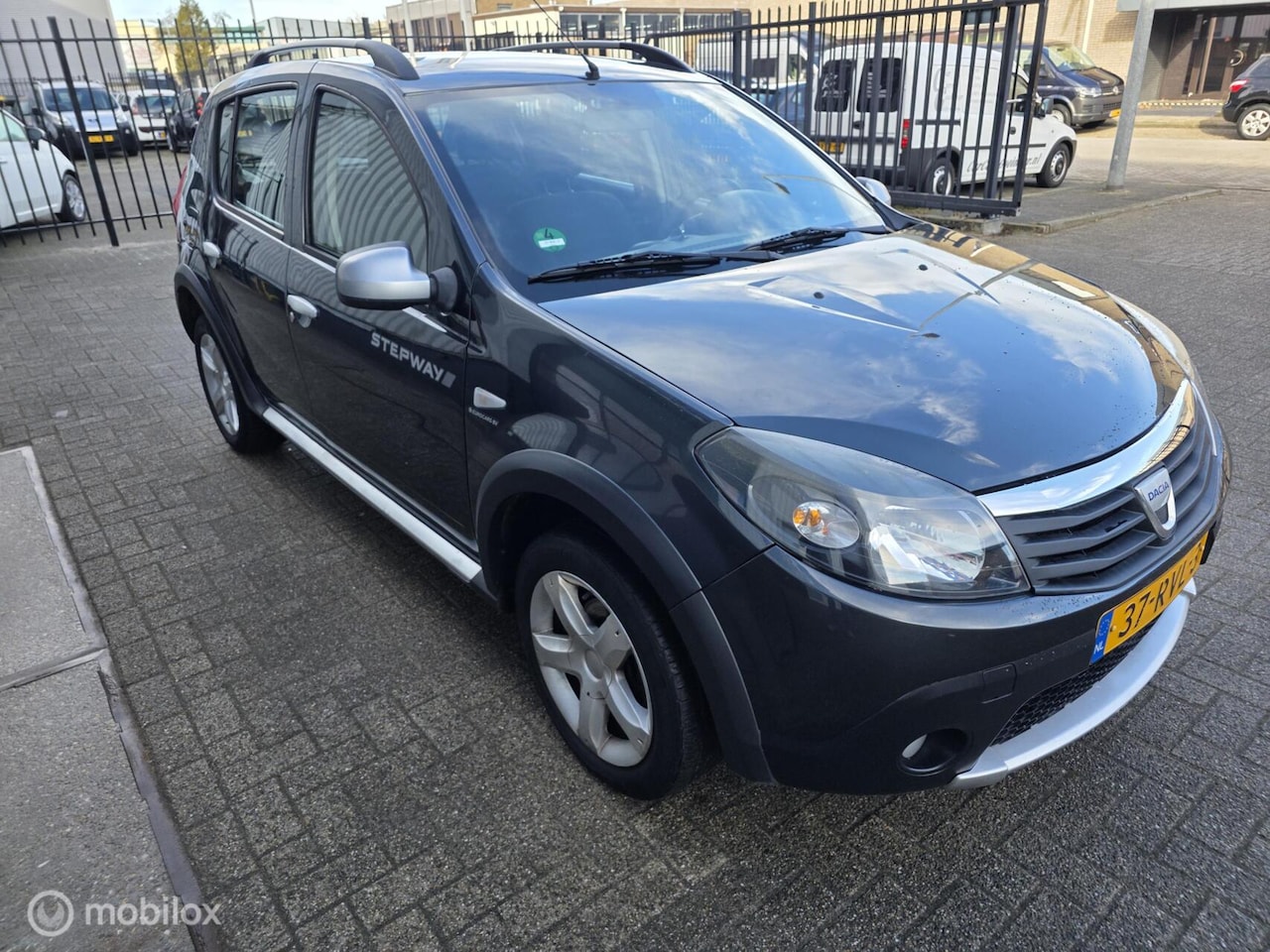 Dacia Sandero Stepway - 1.6 - AutoWereld.nl