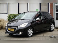 Peugeot 208 - 1.2 Style navi/parkeersensoren