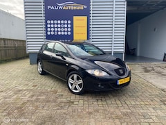SEAT Leon - 1.6 Stylance|NWE APK|Climate Control|AppleCarplay