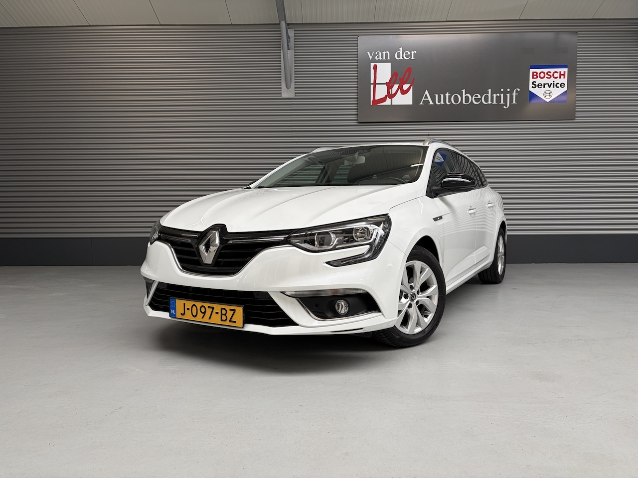Renault Mégane Estate - 1.3 TCe LIMITED/PDC V+A/KEY-LESS/TREKHAAK/CARPLAY/ENZ - AutoWereld.nl