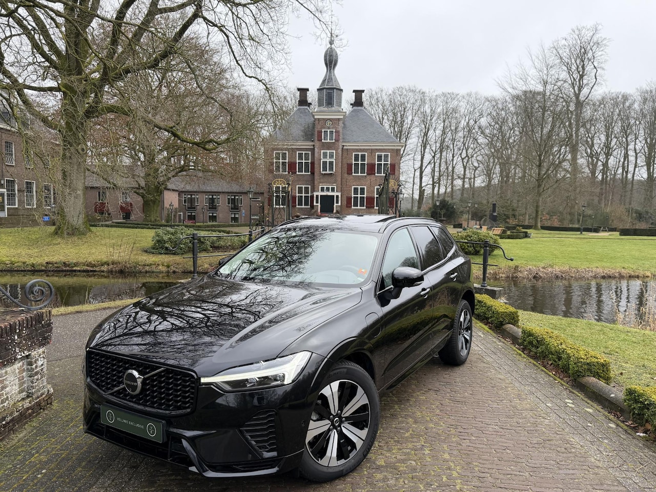 Volvo XC60 - 2.0 T6 Plug-in hybrid AWD Dark | Pano | Trekhaak | 360 Camera | Pilot | Blind Spot | Harma - AutoWereld.nl