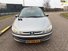 Peugeot 206 - 1.6-16V XT_Automaat_