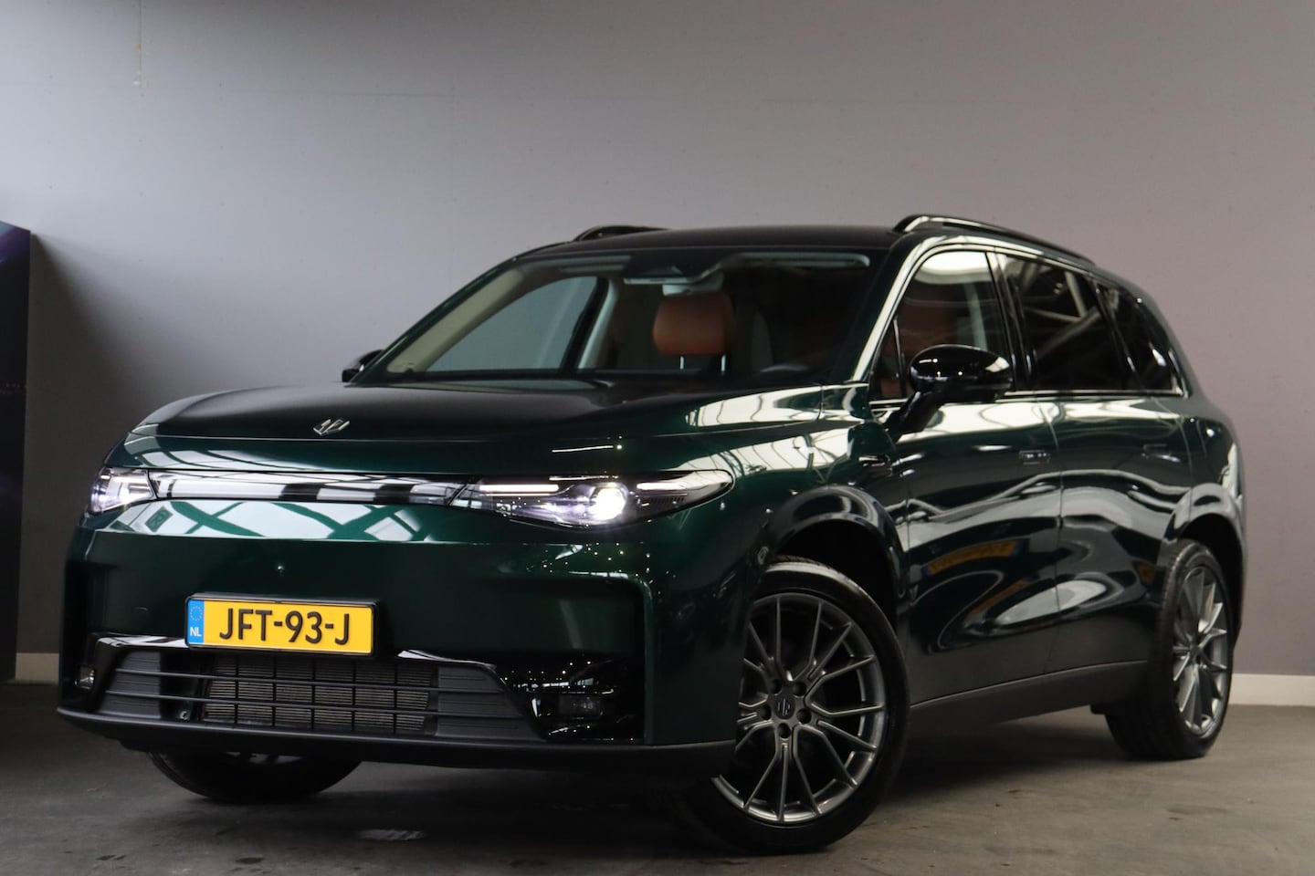 Leapmotor C10 - REEV Design 28.4 kWh / Panoramadak / Prachtig - AutoWereld.nl