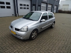 Renault Clio - 1.2-16V Community