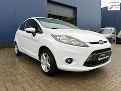 Ford Fiesta - 1.25 Titanium / CLIMATE CONTROL / LM VELGEN