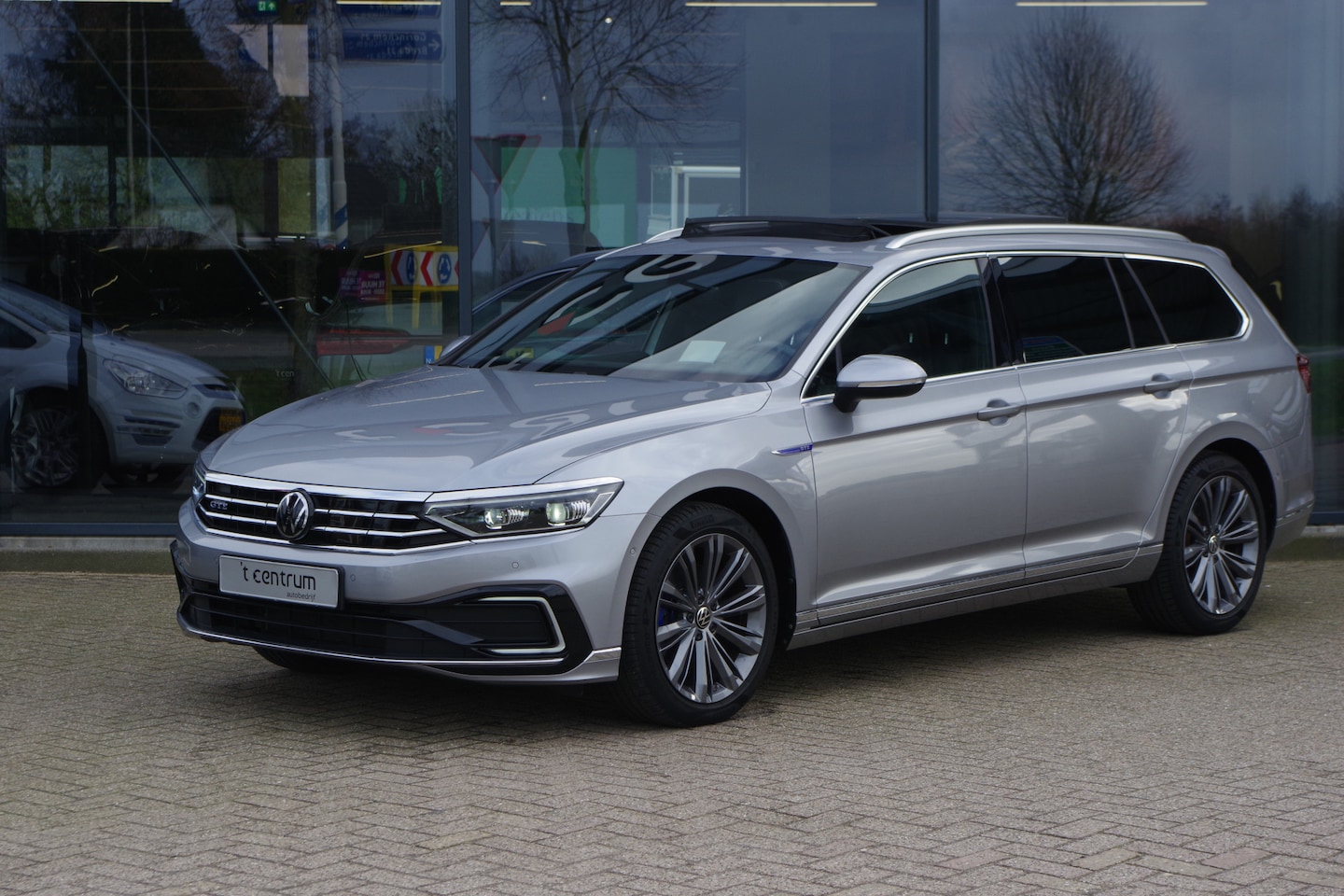 Volkswagen Passat Variant - 1.4 TSI PHEV GTE 218 PK BNS, Panoramadak, Trekhaak, Memory, Head-Up, Matrix-LED, Camera - AutoWereld.nl