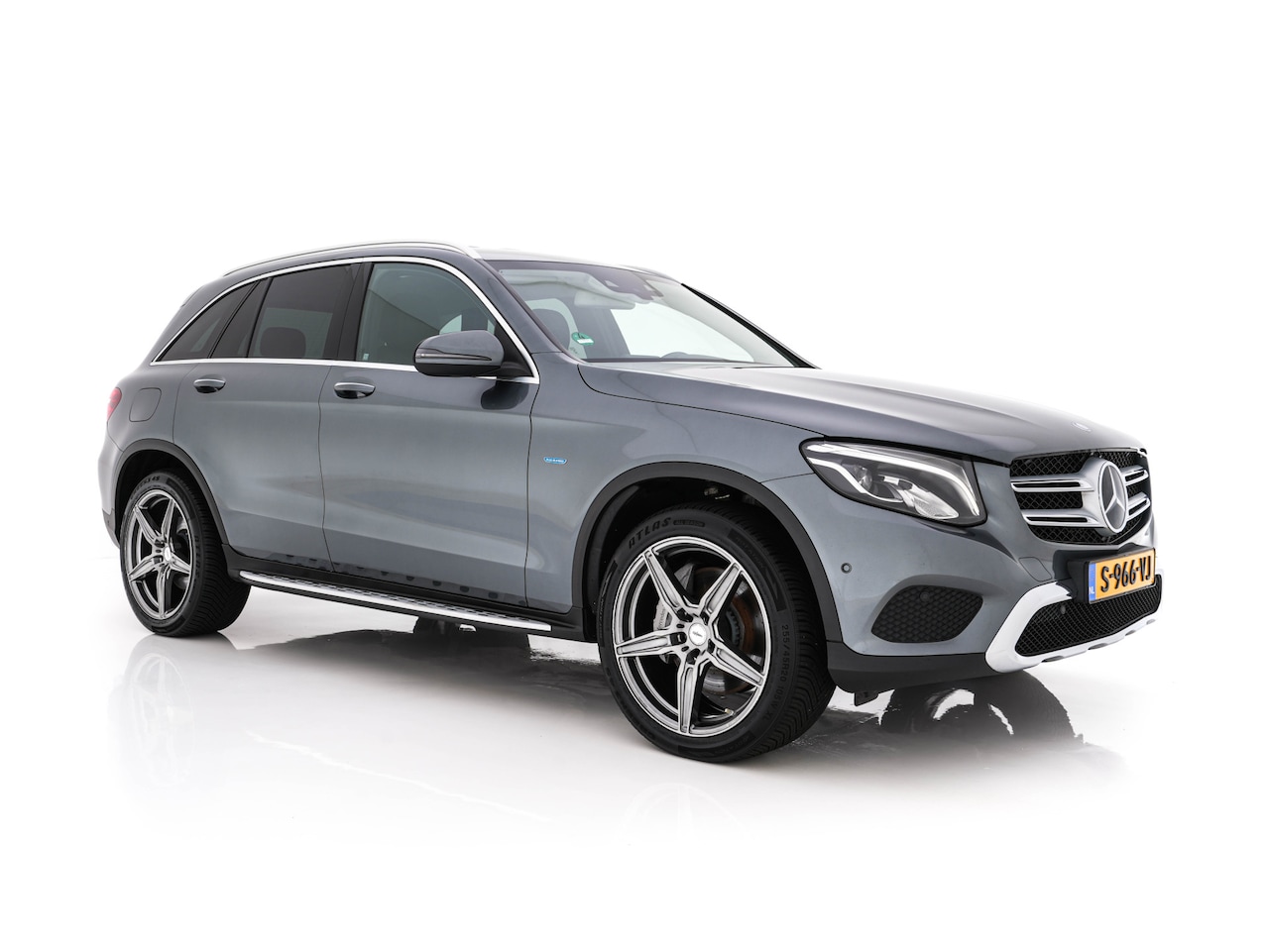 Mercedes-Benz GLC-klasse - 350e 4MATIC Premium Plus Plug-in Aut. *LEATHER | FULL-LED | BLIND-SPOT | HEATED-SPORTSEATS - AutoWereld.nl