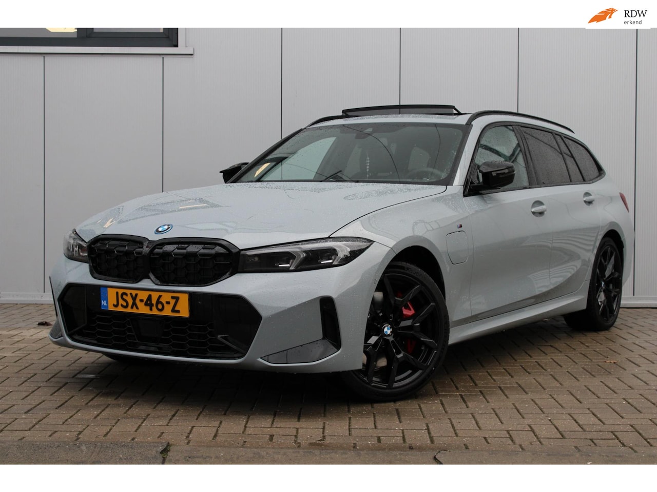 BMW 3-serie - 330e M Sport Pro 5 JAAR BMW GARANTIE I PANO I ACC I KEYLESS I HK I SFEERVERL. I 19' 955M I - AutoWereld.nl