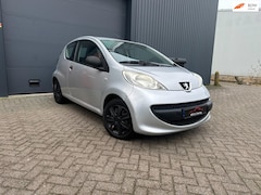 Peugeot 107 - 1.0-12V XR