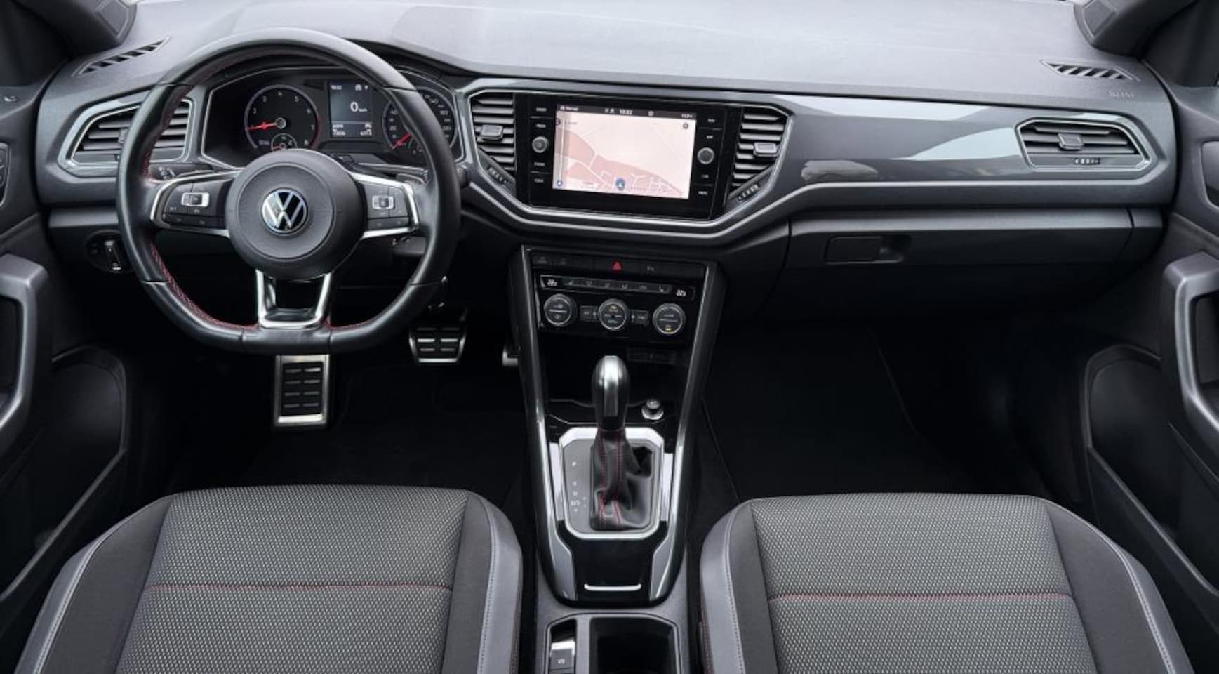 Volkswagen T-Roc - 1.5 TSI Sport *Stoelverwarming*Carplay*Navi*Cruiscontrol* - AutoWereld.nl