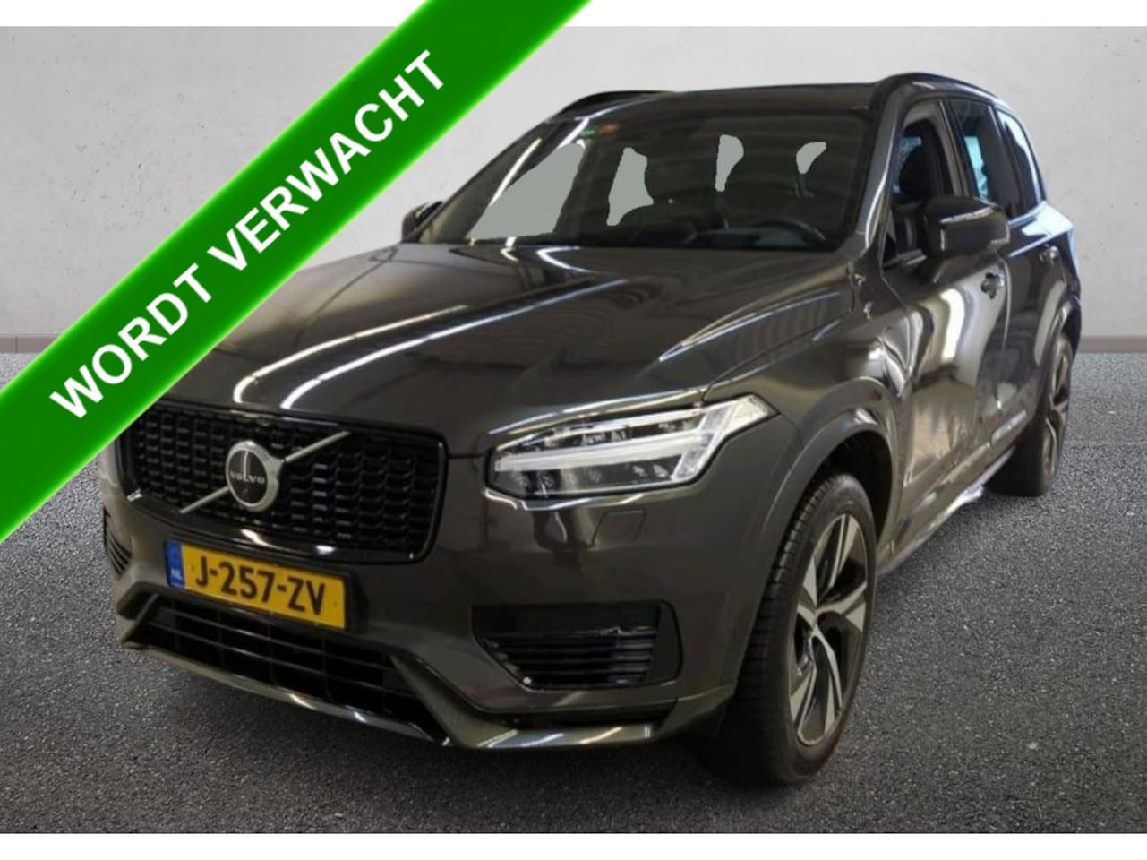 Volvo XC90 - 2.0 T8 AWD R-Design Panoramadak / Trekhaak / Leder-sport / Pdc+Camera / Xenon / 7Pers. / - AutoWereld.nl