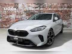 BMW 1-serie - 120i High Executive M Sport Pakket Automaat / Panoramadak / Head-Up Display / Live Cockpit