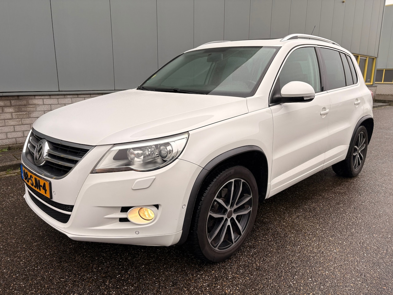 Volkswagen Tiguan - 2.0 TSI Track&Field 4Motion - AutoWereld.nl