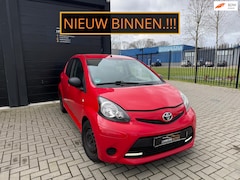 Toyota Aygo - 1.0 VVT-i Now Airco Elek Ramen LED 2013