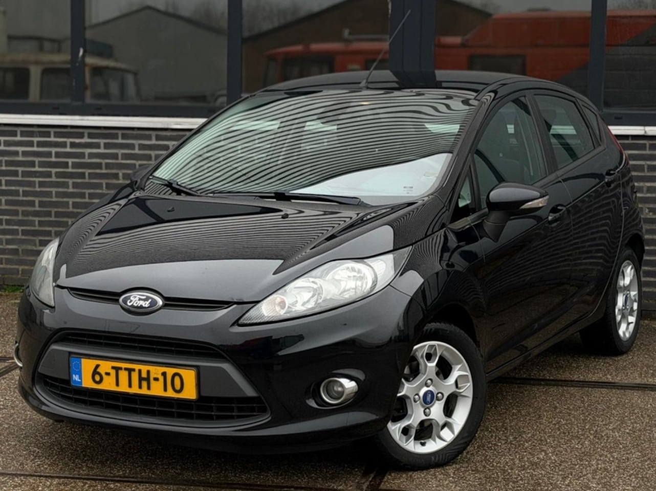 Ford Fiesta - 1.25 Titanium |Airco |Nieuwe APK |CruiseC - AutoWereld.nl