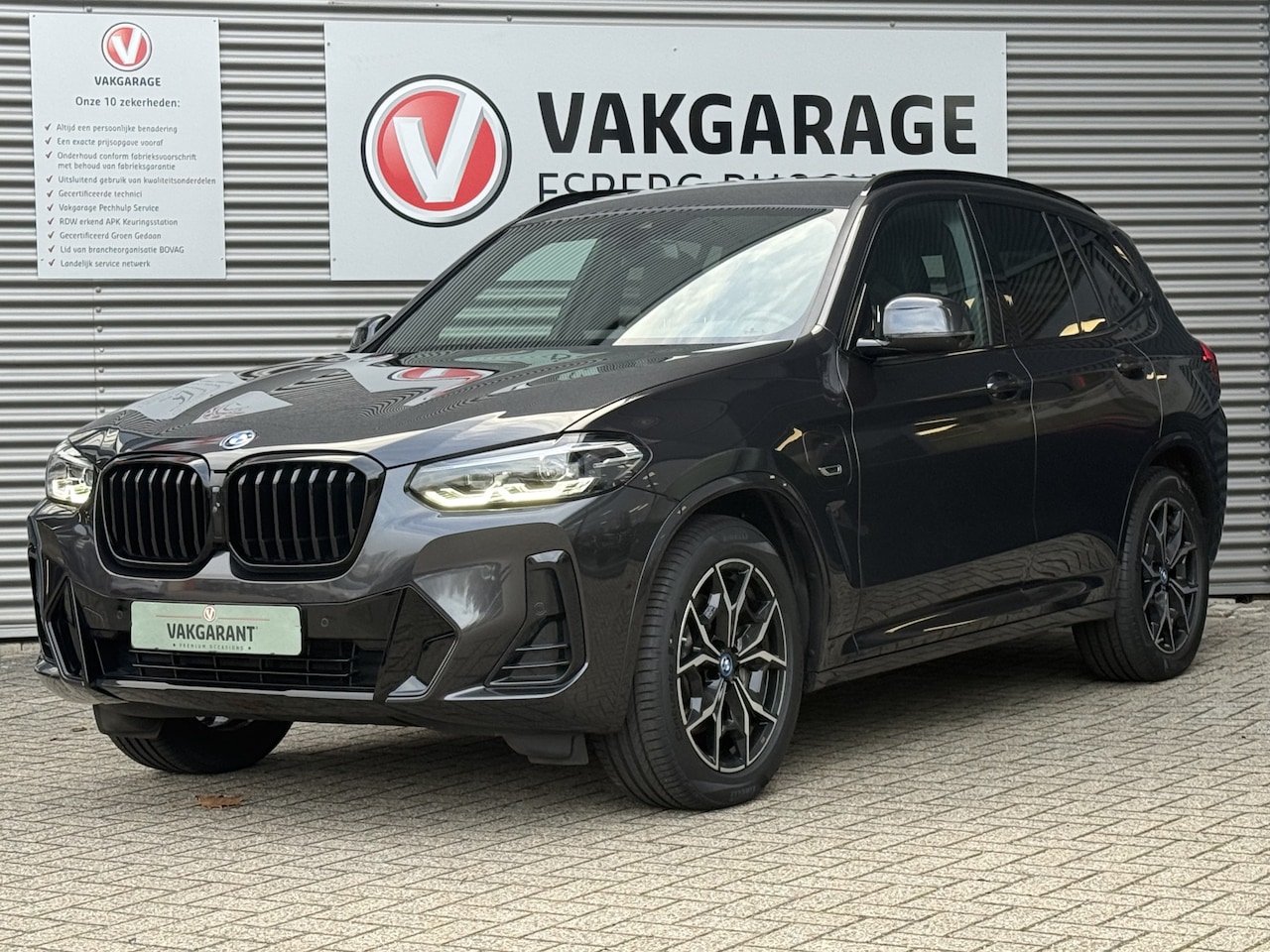 BMW X3 - xDrive30e M-SPORT High Executive PHEV,NAVI/360CAM,LASER,HUD,LEER - AutoWereld.nl