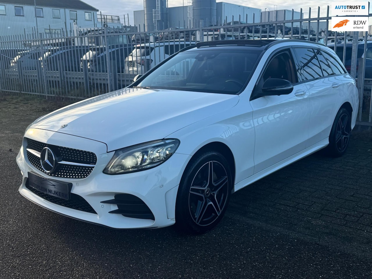 Mercedes-Benz C-klasse Estate - C400 4MATIC Premium Plus Pack Virtual Pano Multibeam AMG - AutoWereld.nl