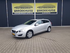 Volvo V60 - 2.0 D4 Momentum