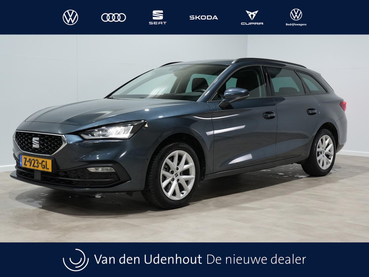 SEAT Leon Sportstourer - 1.5 eTSI 150pk Style Business Intense Trekhaak Navigatie Camera Acc Android/Carplay 305 - AutoWereld.nl