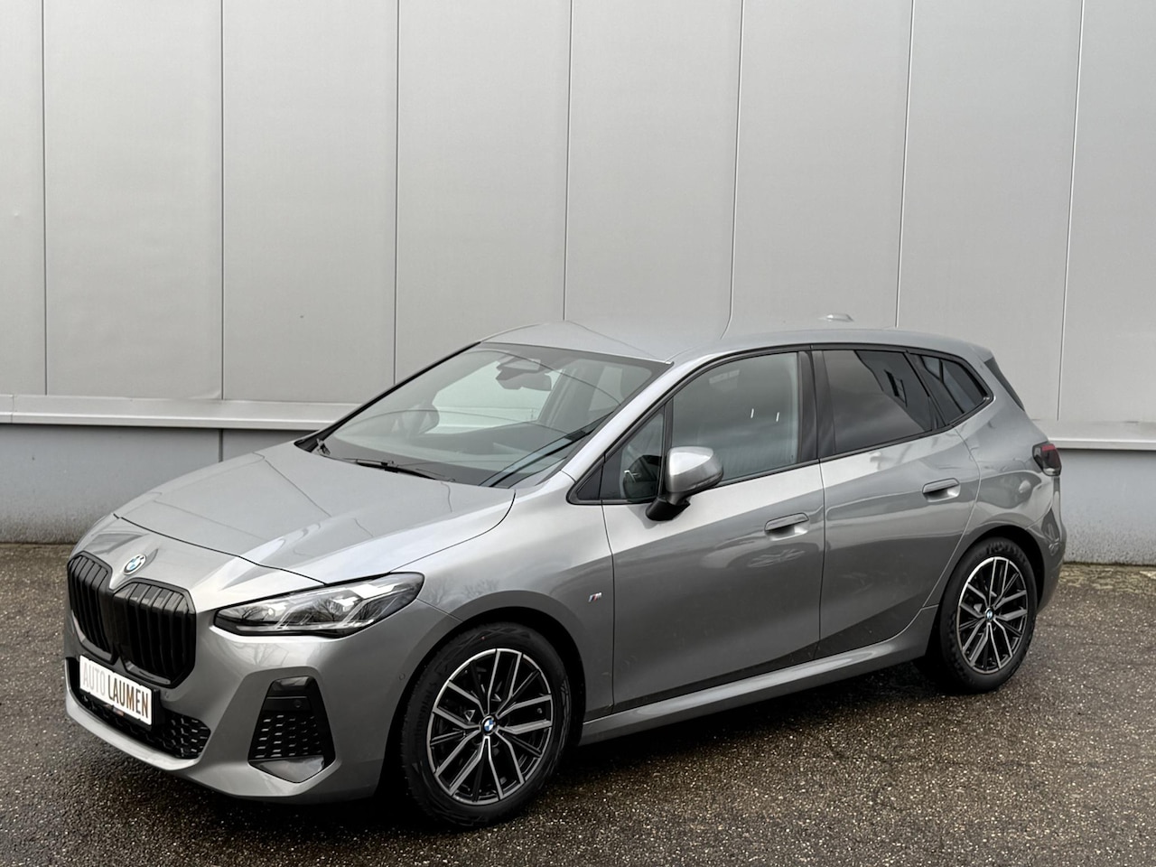 BMW 2-serie Active Tourer - 218i Automaat M-Sport Widescreen LED Trekhaak Leder Shadow Camera Navi DAB - AutoWereld.nl