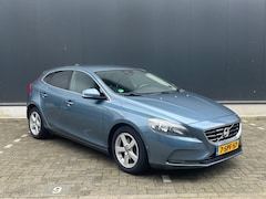Volvo V40 - 1.6 D2 Momentum* 2e Eig.* N.A.P