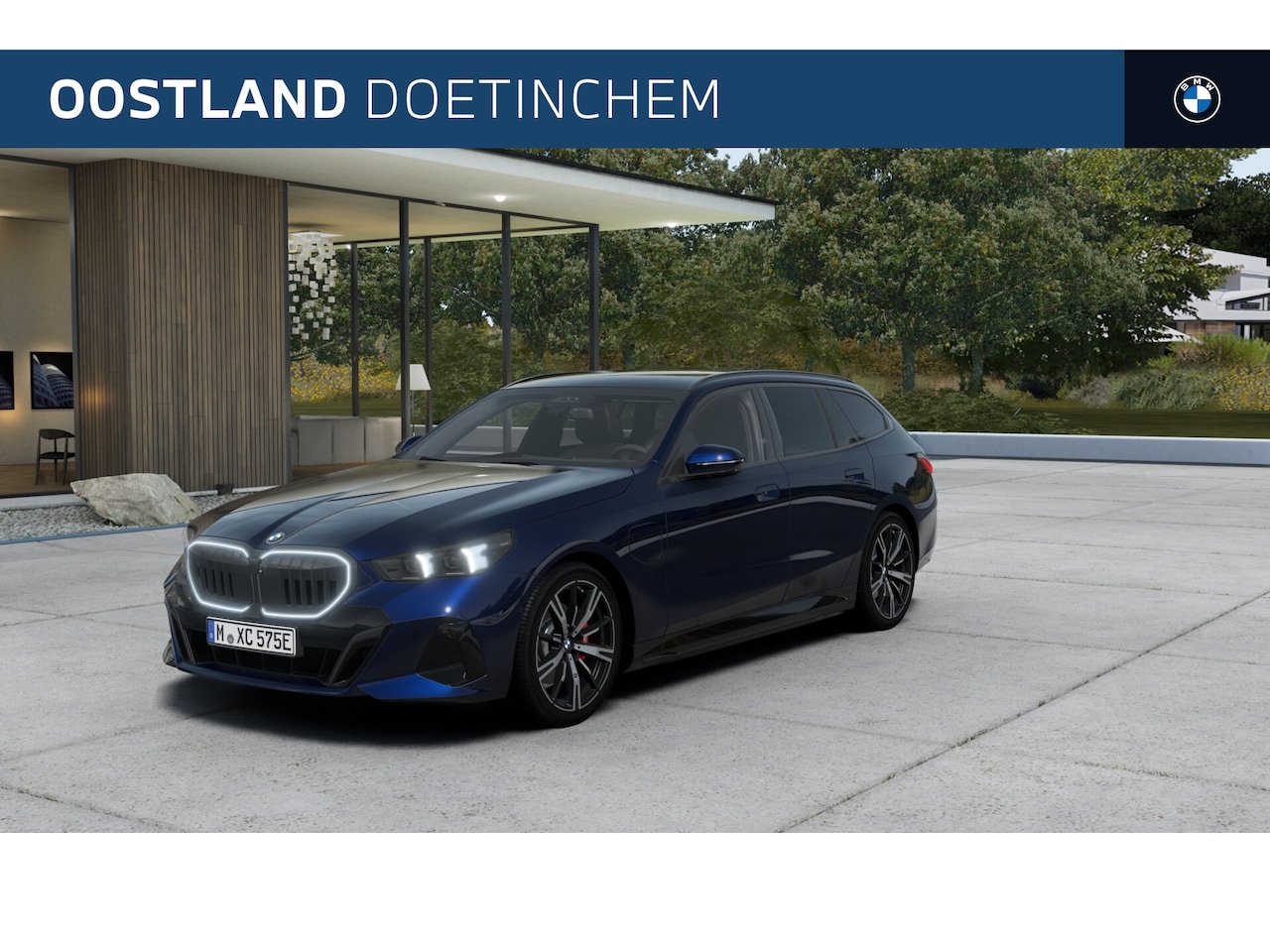 BMW 5-serie Touring - 530e M Sport Automaat / Trekhaak / Panoramadak / Comfort Access / Stoelventilatie / Parkin - AutoWereld.nl