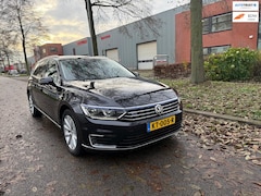 Volkswagen Passat Variant - 1.4 TSI GTE Connected Series Plus AUTOMAAT
