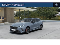 BMW 1-serie - 120 M Sport Automaat / Panoramadak / Sportstoelen / M Adaptief onderstel / Comfort Access
