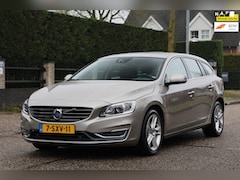 Volvo V60 - 2.4 D6 AWD Plug-In Hybrid Summumm | NAVI | CLIMA | CRUISE | CAMERA | XENON | LEDER | DAKRA