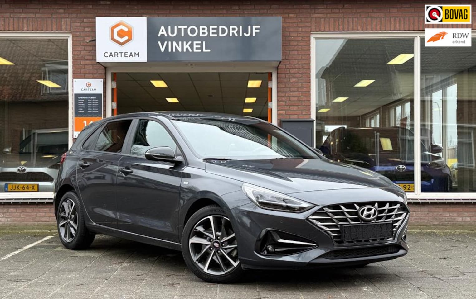 Hyundai i30 - 1.5 T-GDi MHEV Premium*Camera*Carplay*Cruisecontrol*Stoel/StuurVerwarming* - AutoWereld.nl