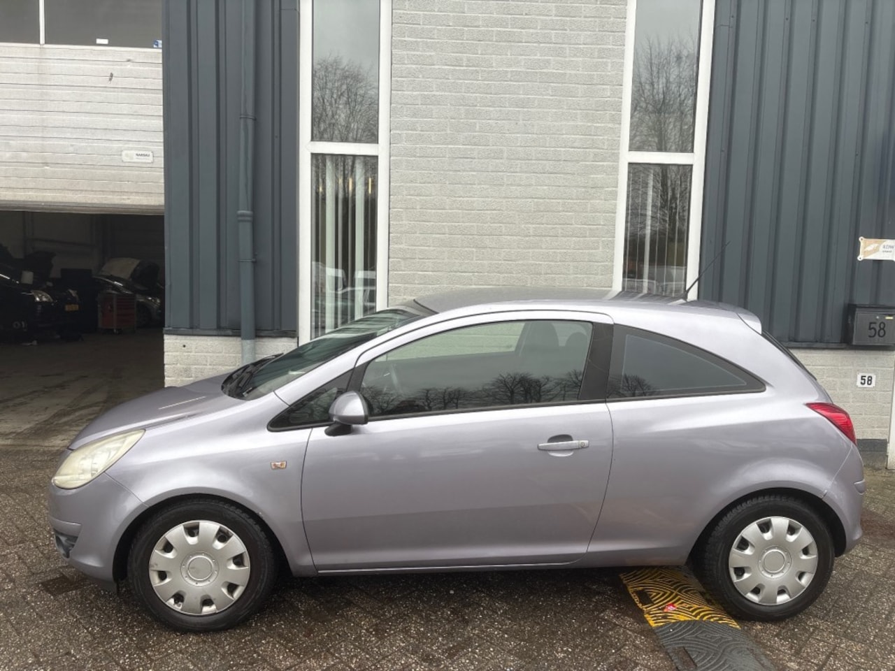 Opel Corsa - 1.0-12V Essentia 1.0-12V ESSENTIA - AutoWereld.nl