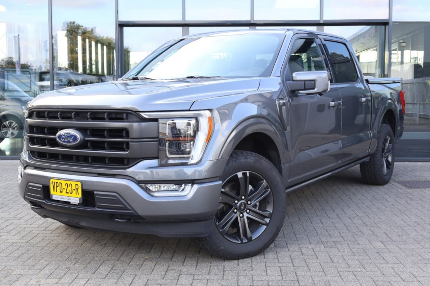 Ford F150 - 5.0 V8 4x4 Aut. LARIAT Sport SuperCrew / LPG / Laadbakdeksel - AutoWereld.nl