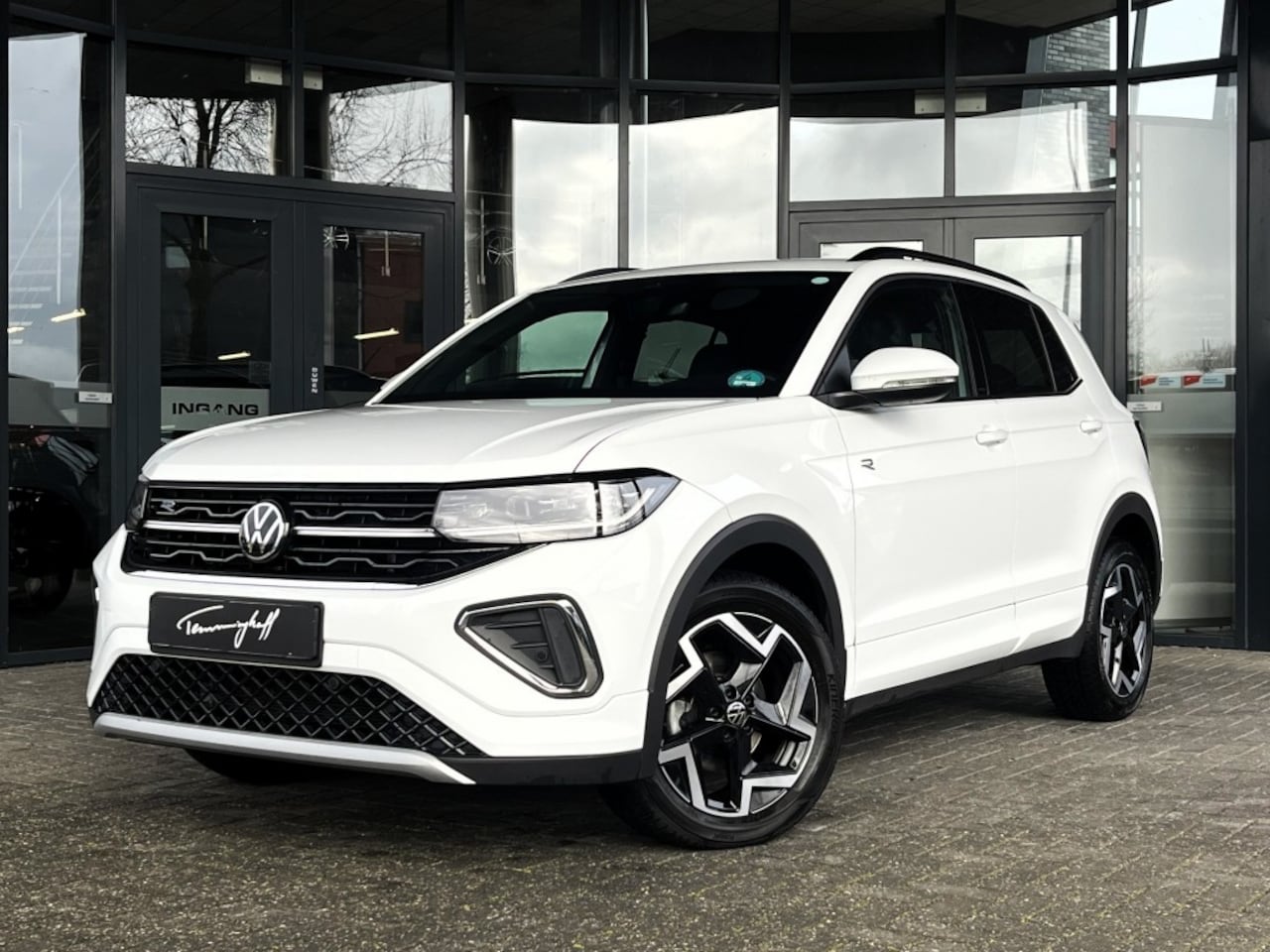 Volkswagen T-Cross - 1.5 TSI 150PK R-LINE AFN. TREKH. - CAMERA - AD. CRUISE - AutoWereld.nl