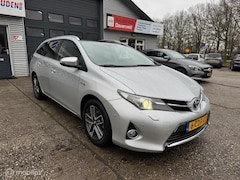 Toyota Auris - 1.8 Hybrid Lease+ Panodak+Navi+Camera