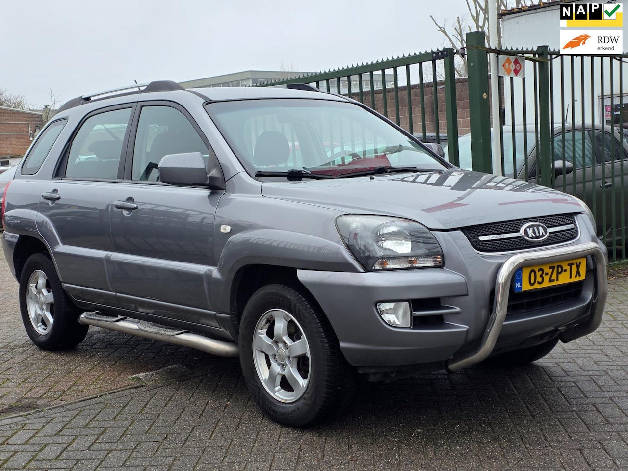 Kia Sportage - 2.0 CVVT X-ecutive Airco trekhaak cruis control cv op afs elektrische ramen - AutoWereld.nl