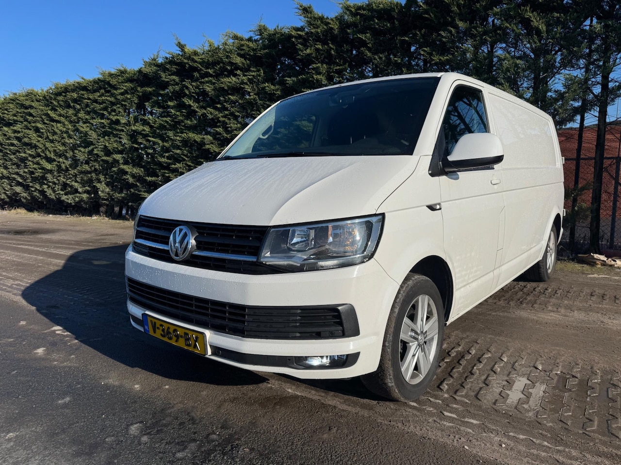 Volkswagen Transporter - 2.0 TDI L2H1 DC Comfortline 2.0 TDI L2H1 DC Comfortline - AutoWereld.nl