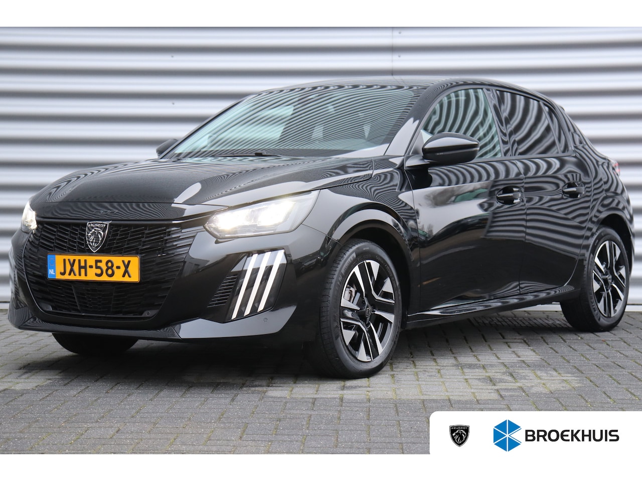 Peugeot 208 - 1.2 PURETECH 100PK ALLURE / NAVI / LEDER / CLIMA / PDC / 16" LMV / CAMERA / WINTERPAKKET / - AutoWereld.nl