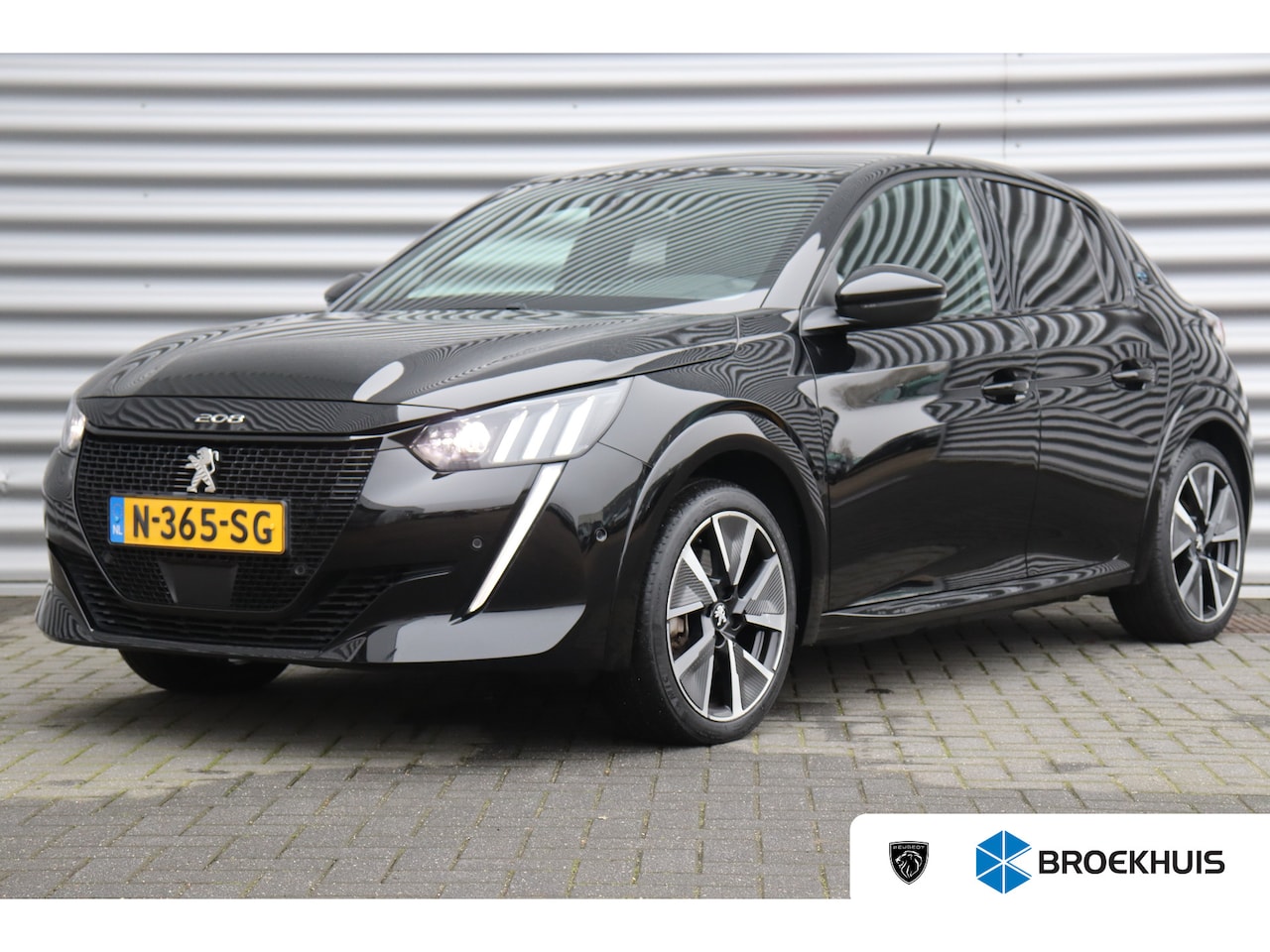 Peugeot e-208 - EV 136PK GT PACK AUTOMAAT / NAVI / LEDER / CLIMA / PDC / 17" LMV / CAMERA / ALCANTARA / PA - AutoWereld.nl